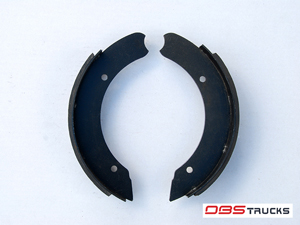 Front brake shoes 